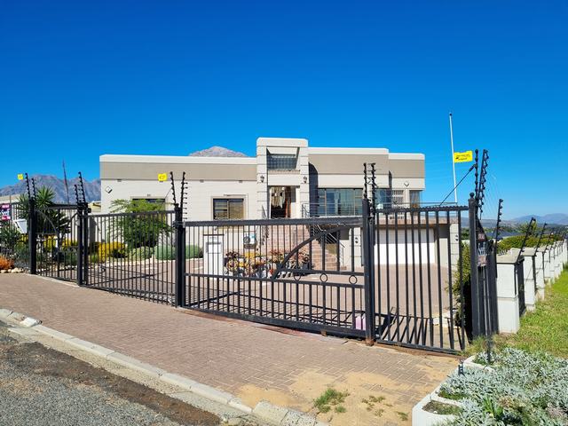 5 Bedroom Property for Sale in Wolseley Western Cape